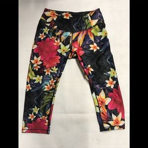 CALIA cropped tropical floral leggings medium